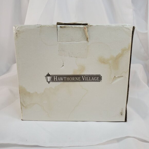 Thomas Kinkade's Victorian Lights Christmas Day Celebration of Lights Collection - Picture 13 of 13